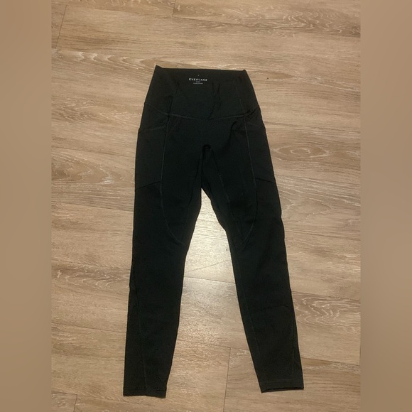 Everlane Pants - Everlane Dark Green The Perform Pocket Leggings Size S